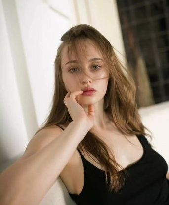 💋💞 Страстная и чувственная, я создам атмосферу полного расслабления и наслаждения.
Мои услуги включают классический секс, минет, эротический массаж и многое другое - всё, чтобы доставить тебе незабываемый опыт. 😍💦
Буду рада встрече с щедрым и ухоженным джентльменом. Звони и не пожалеешь! 📞💕
Отзывы о моей работе говорят сами за себя - мои клиенты всегда возвращаются к моим нежным объятиям. 💌🥰
Посмотри мои фото в профиле, и ты поймешь, что ты не сможешь устоять перед моими прелестями. 😉💃
Жду встречи с тобой в Москве, чтобы воплотить в реальность все твои самые сокровенные фантазии. 🌟✨ Валюша